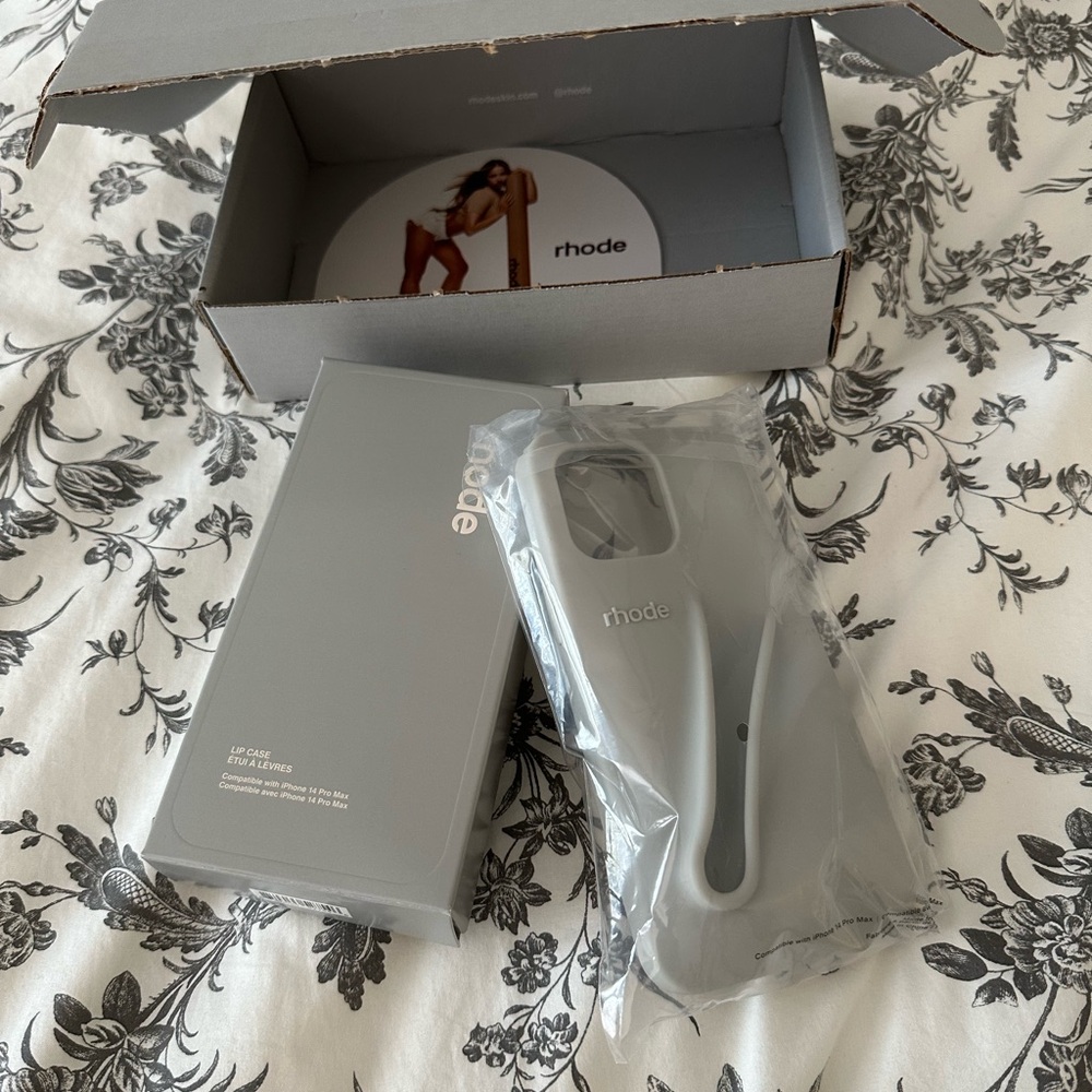 RHODE Gray Phone Camera Case with Packaging